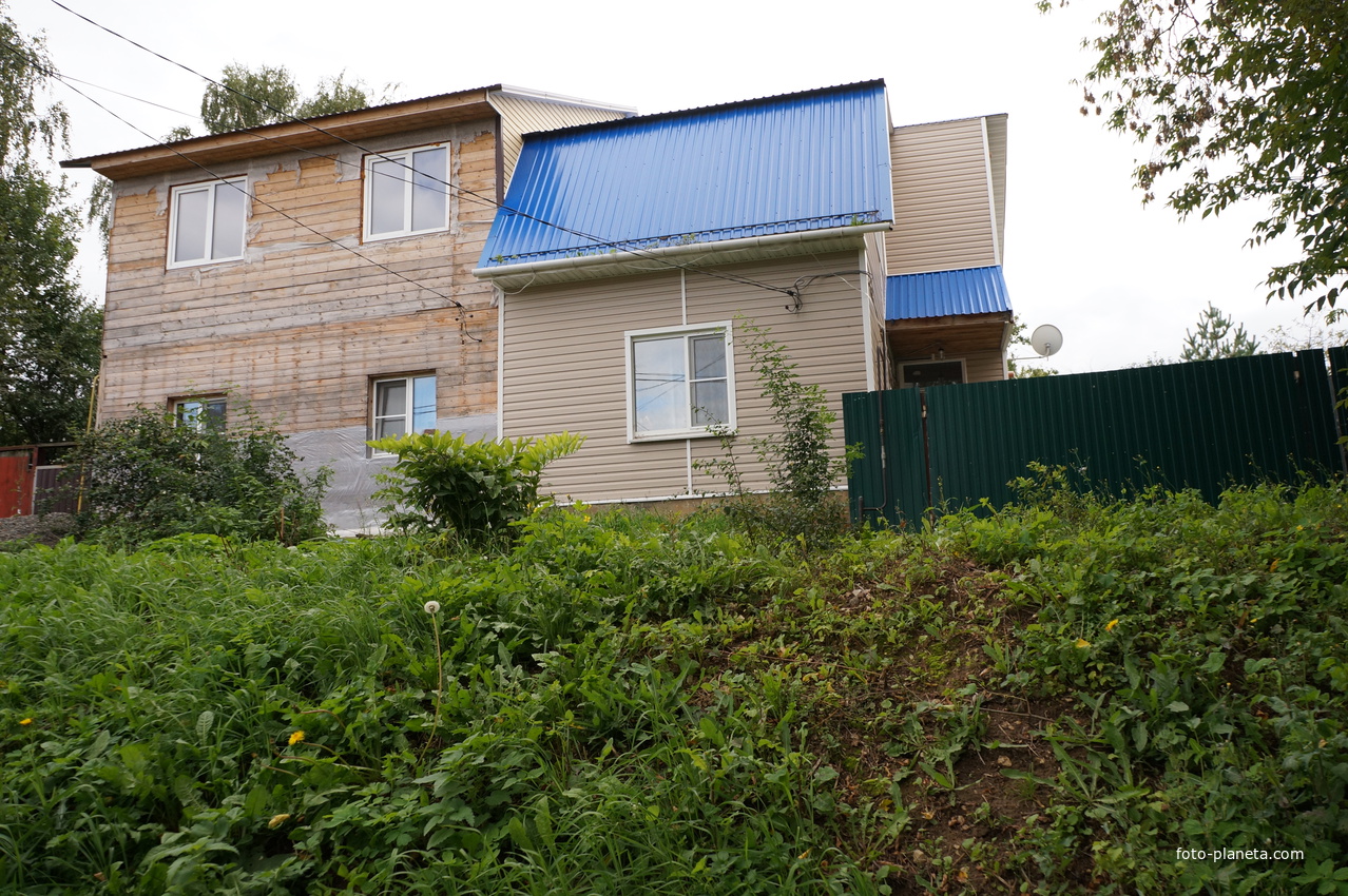 Улица Коммуны