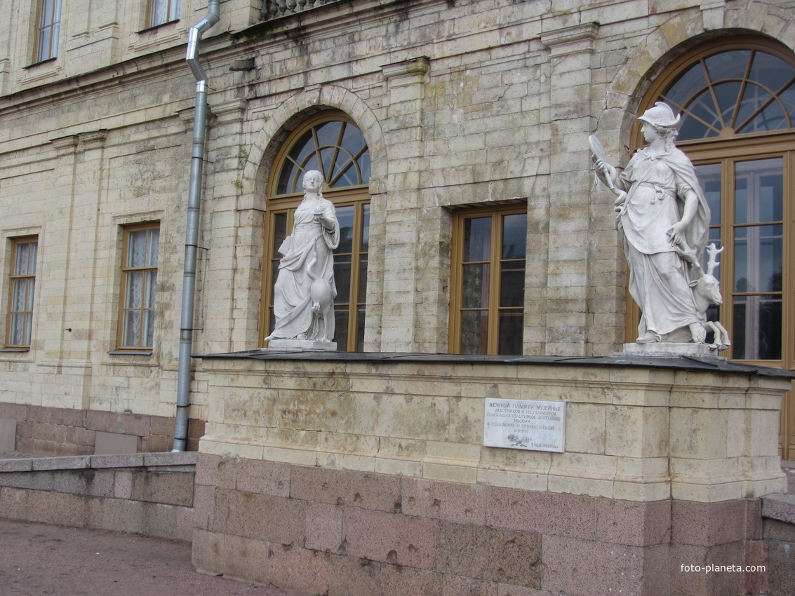 Гатчинский дворец, фрагмент