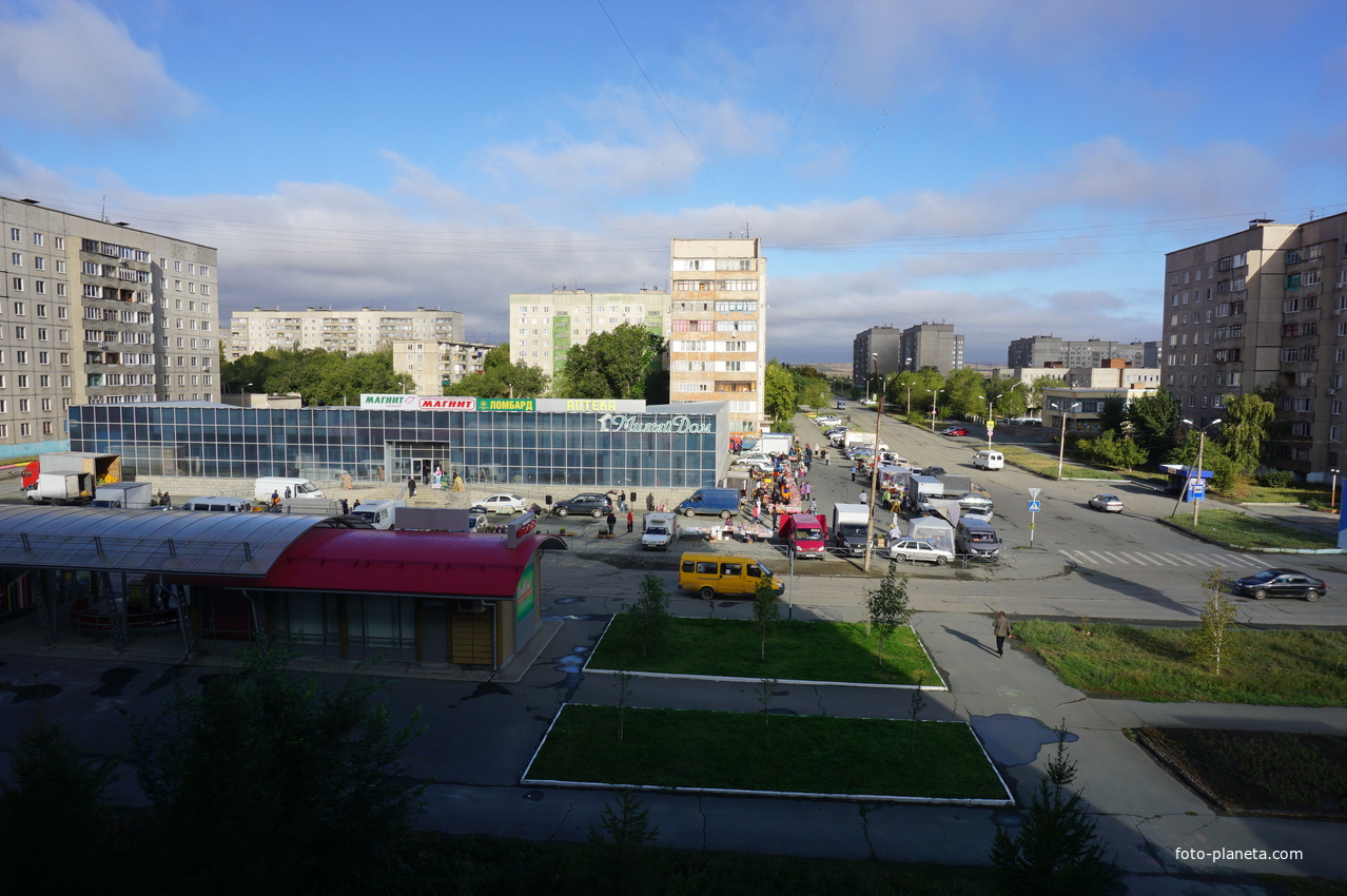 Ярмарка перед выборами.