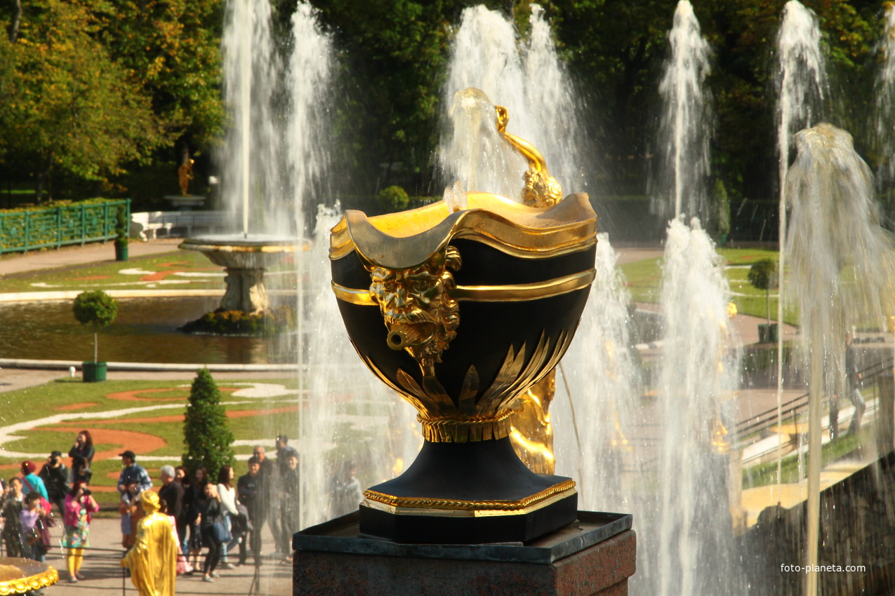 Фонтаны Большого каскада