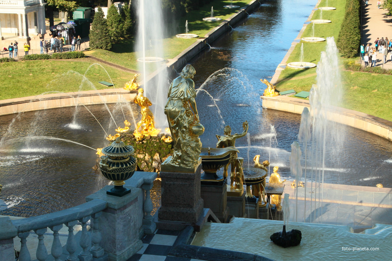 Фонтаны Большого каскада