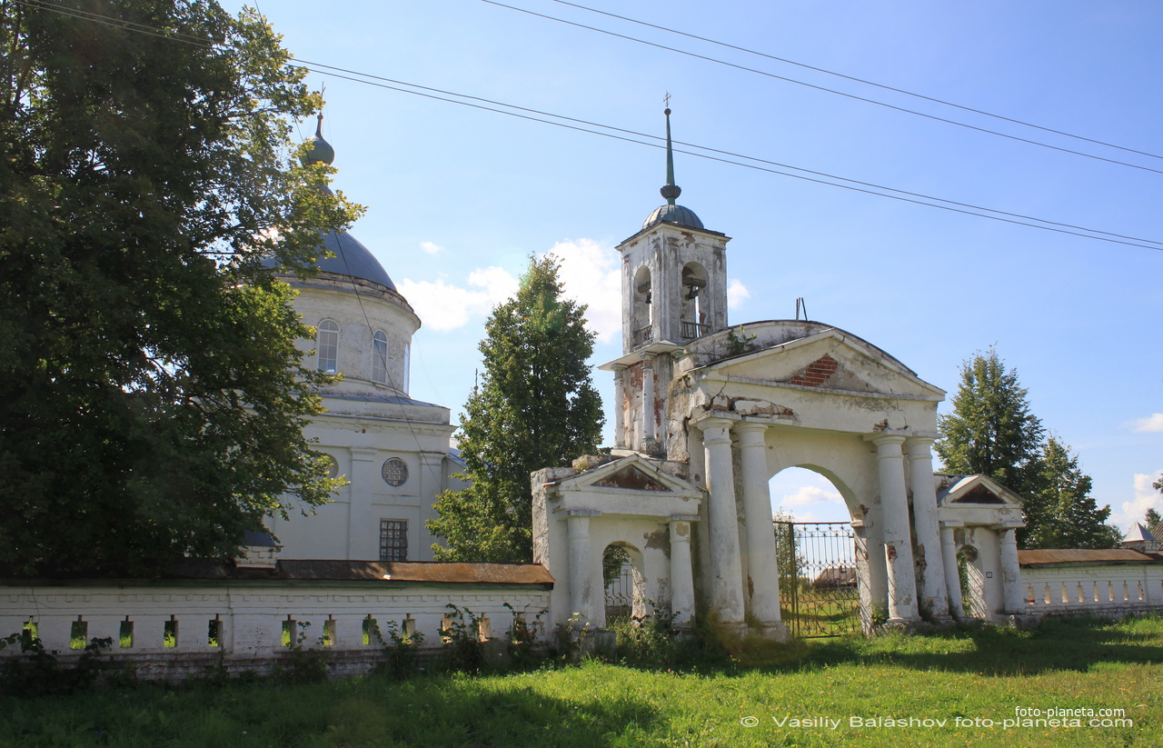 Троицкая церковь в пос. Горки