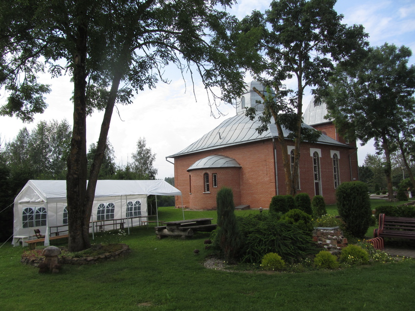 Православная церковь Казанской иконы Божьей матери, ул. Йые 1 а