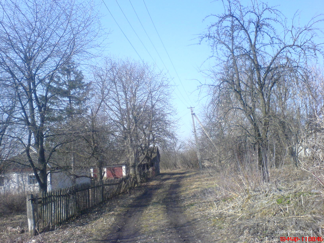 с.Попівка,шлях по селу через двори