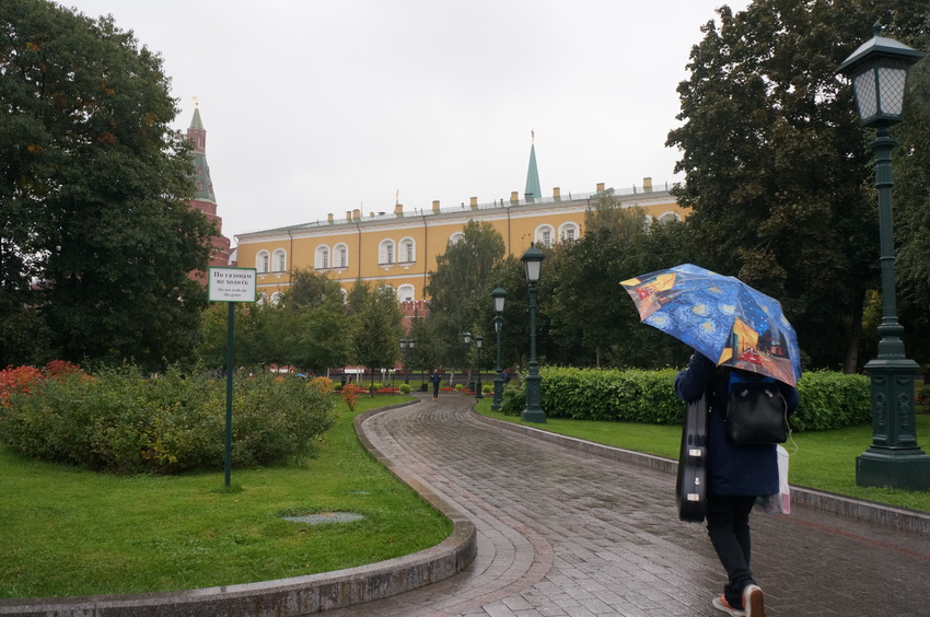 Александровский Сад, дождь