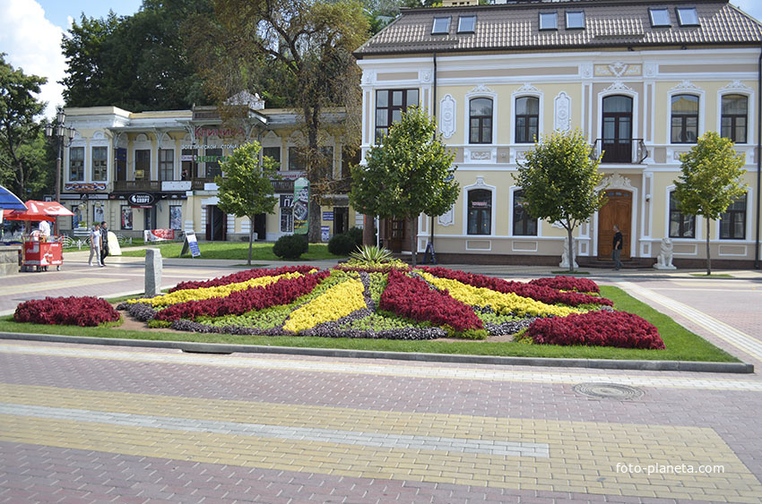 Курортный бульвар (начало от ул. Кириова). Кисловодск