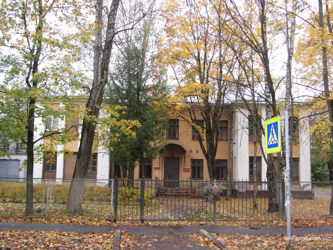 Здание городского военкомата на улице Киргетова 12