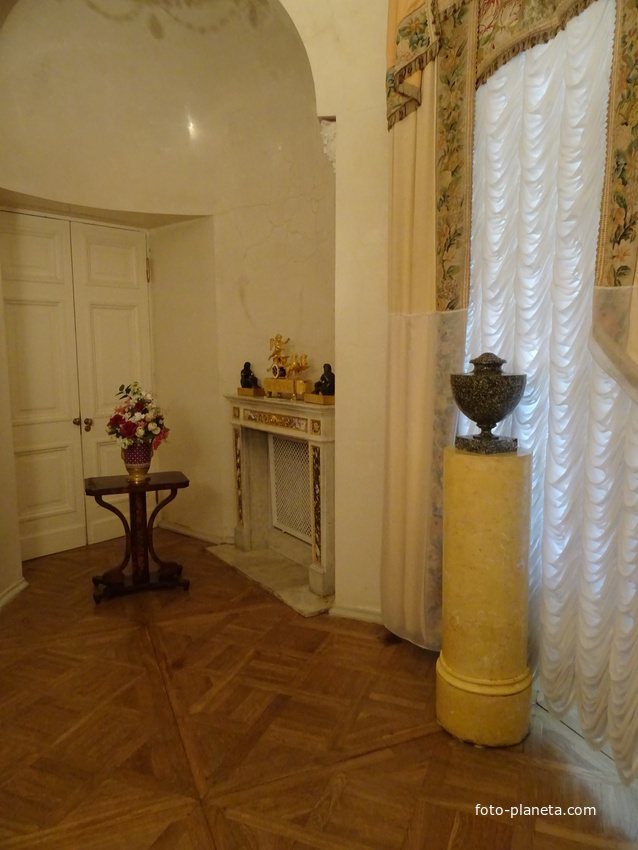 Павловский дворец. Кабинет &quot;Палатка&quot;.