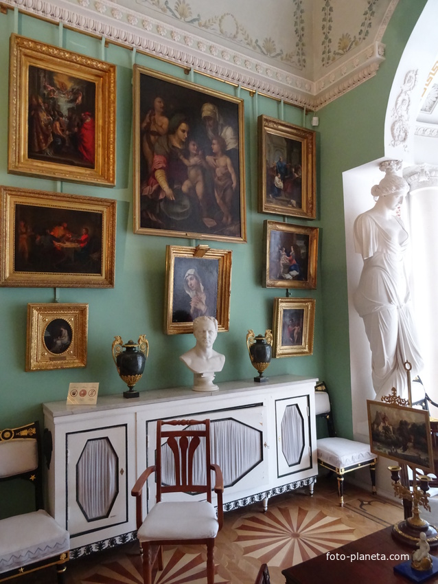 Павловский дворец. Кабинет &quot;Фонарь&quot;.