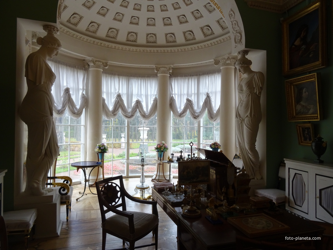 Павловский дворец. Кабинет &quot;Фонарь&quot;.