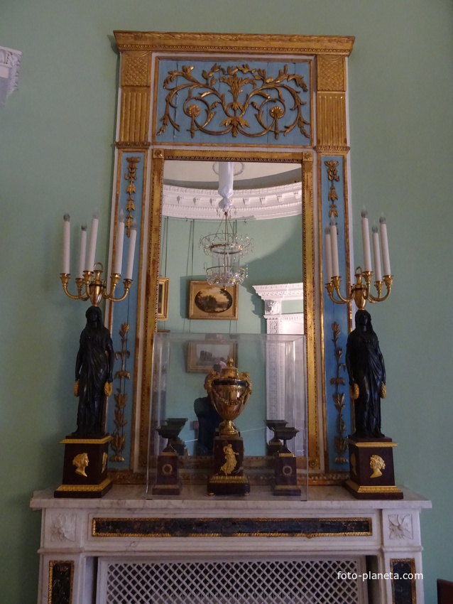 Павловский дворец. Камердинерская