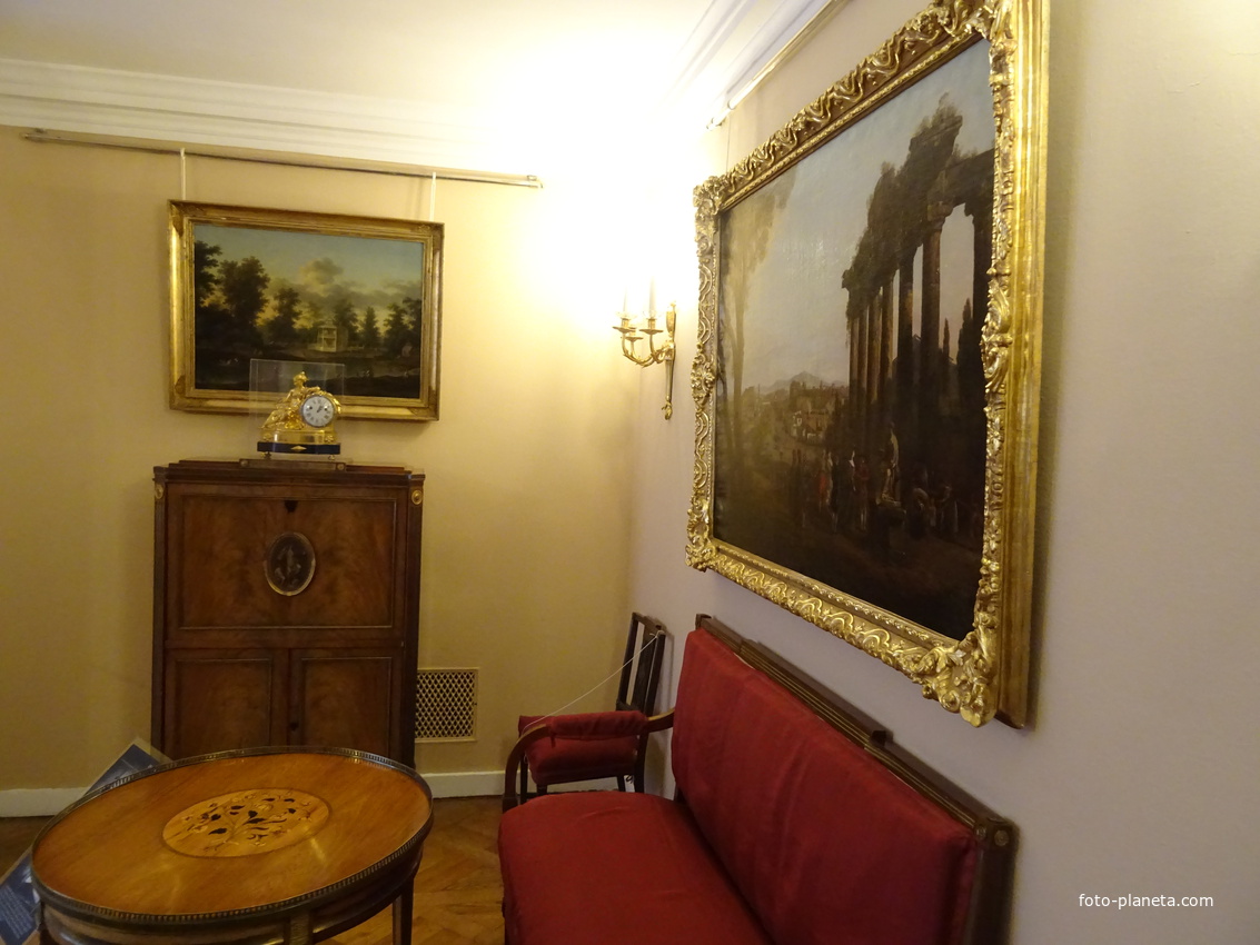 В залах Павловского дворца