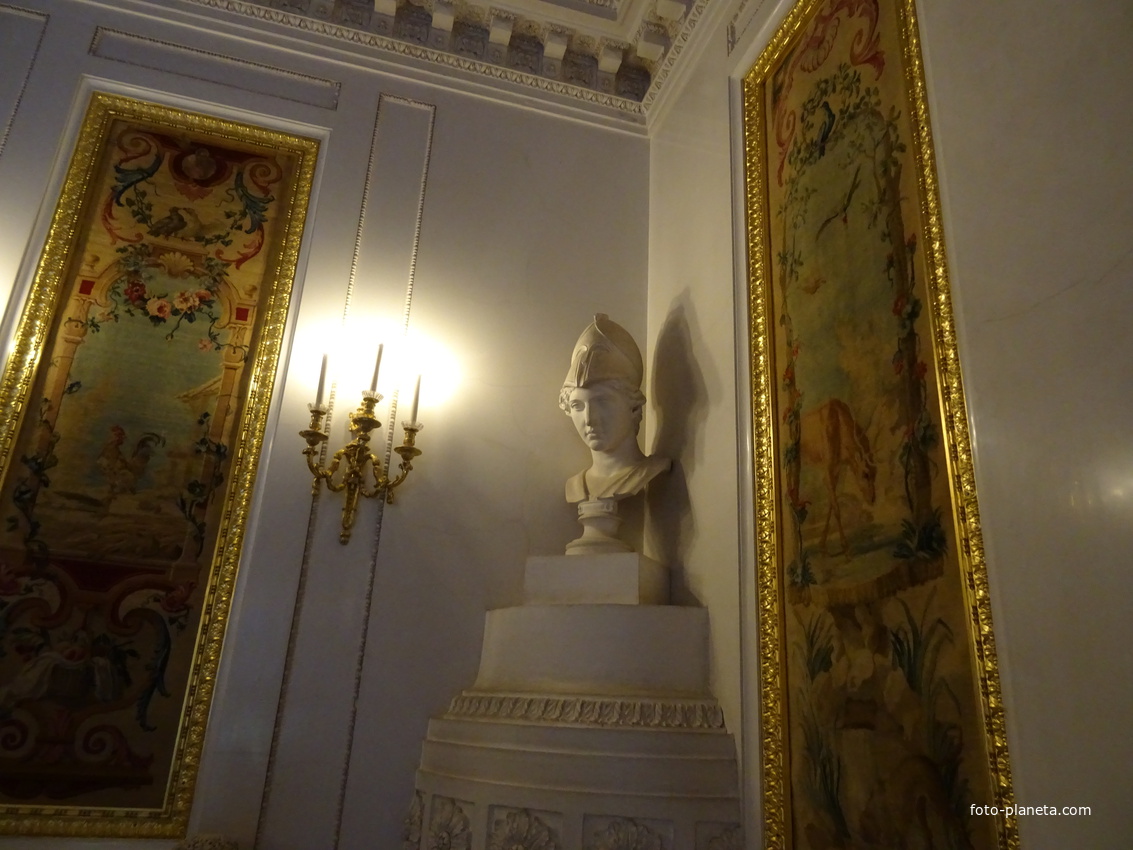 В залах Павловского дворца