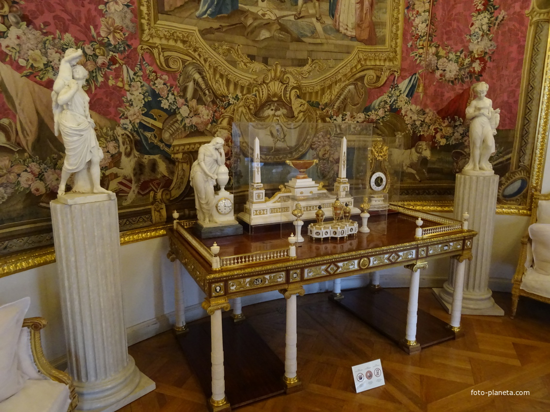 В залах Павловского дворца