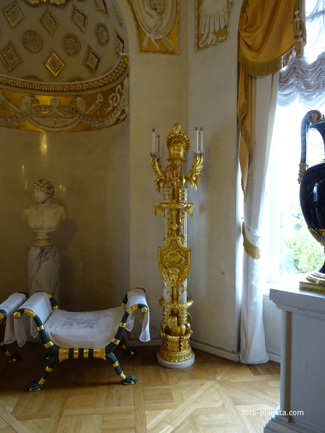 В залах Павловского дворца