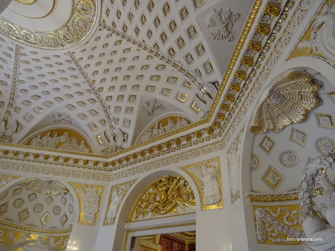 В залах Павловского дворца