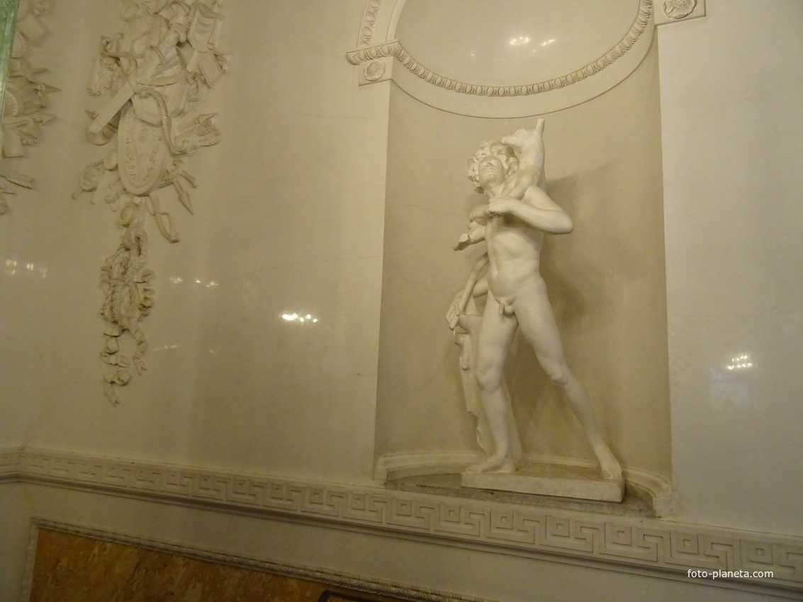 В залах Павловского дворца