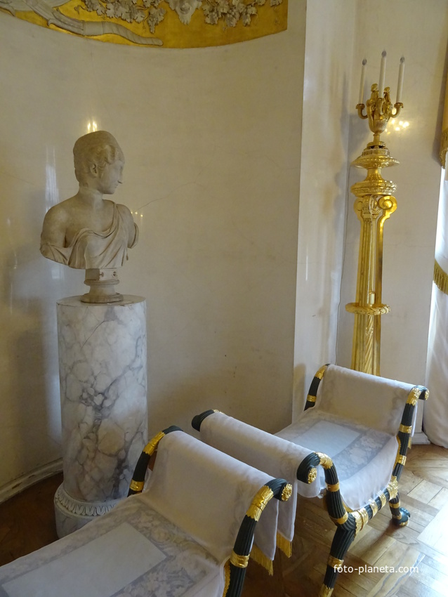 В залах Павловского дворца