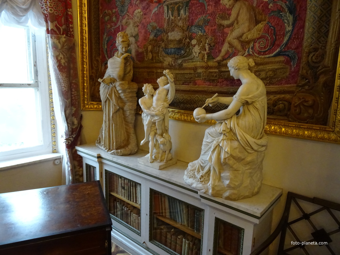 В залах Павловского дворца