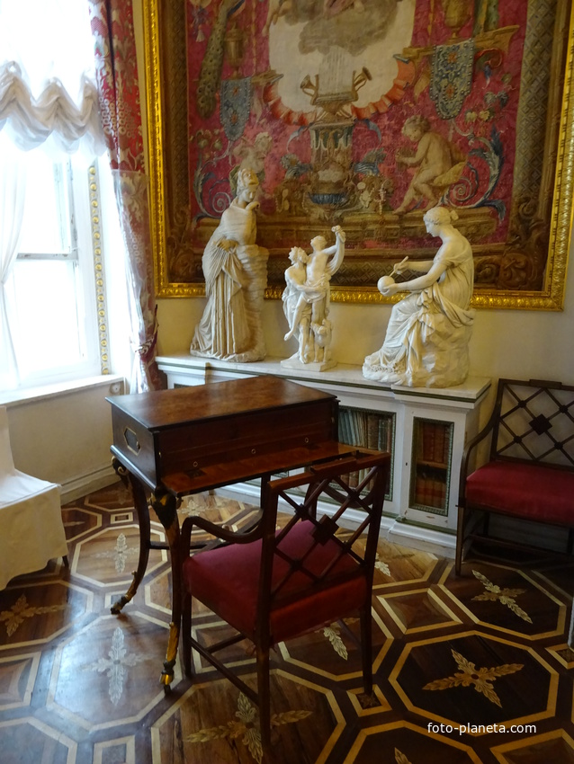 В залах Павловского дворца