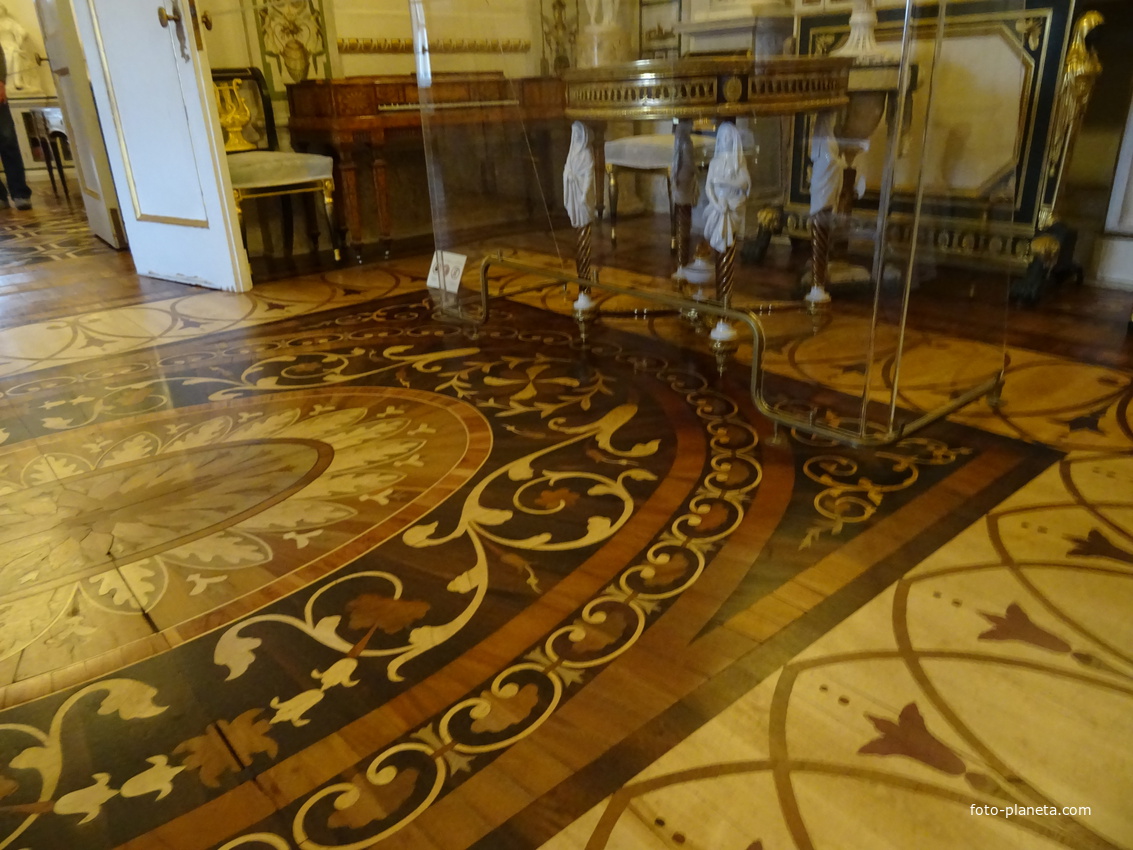 В залах Павловского дворца