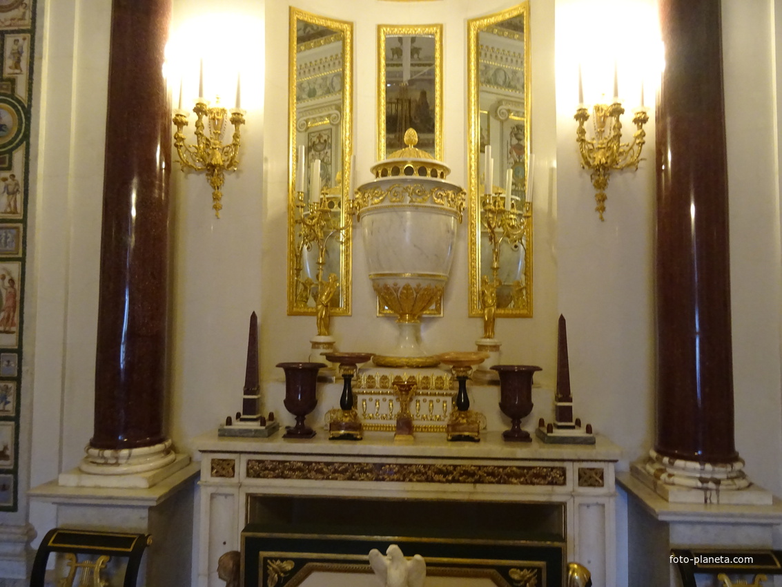 В залах Павловского дворца