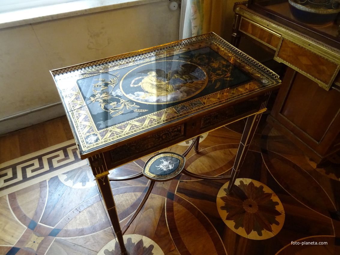 В залах Павловского дворца