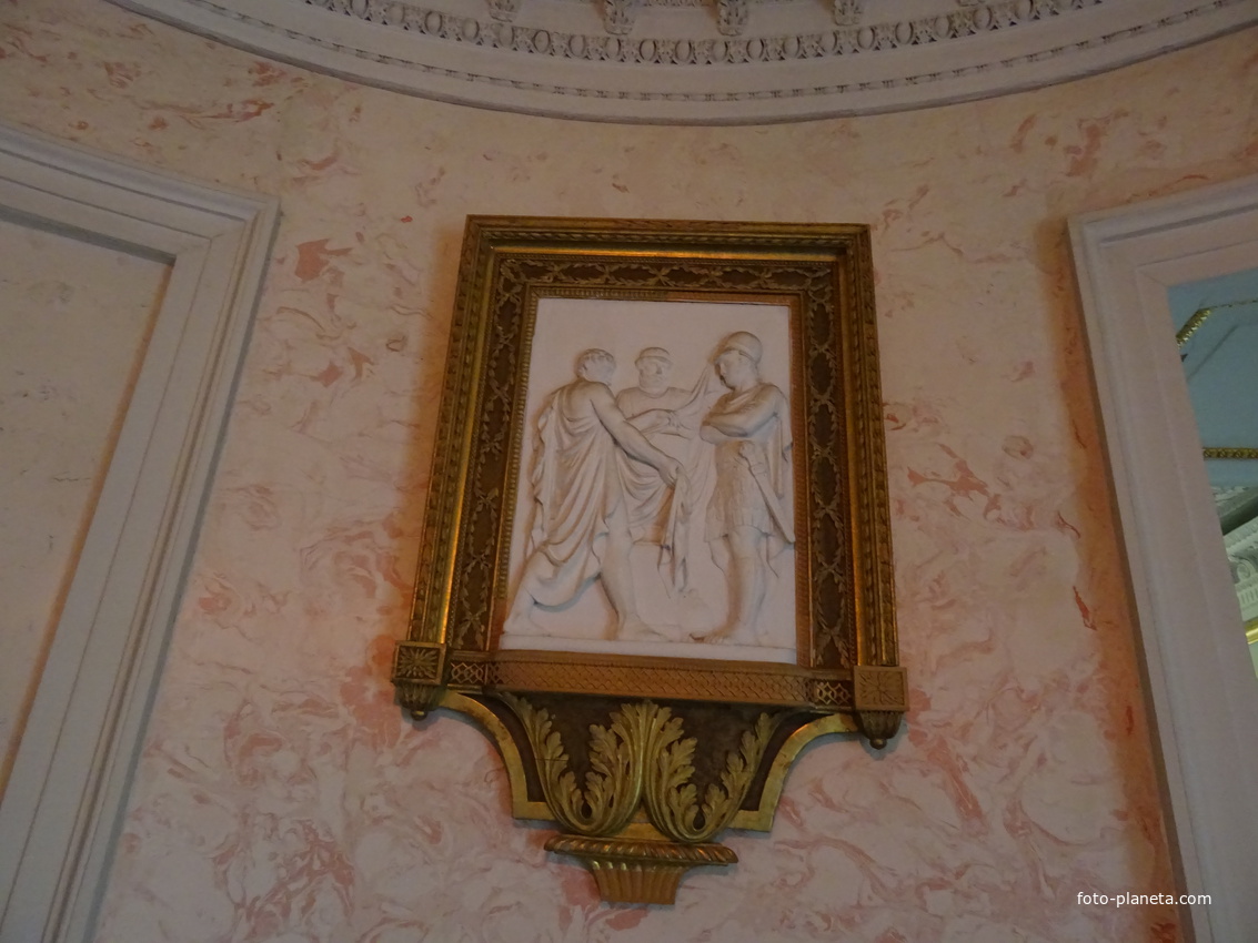 В залах Павловского дворца