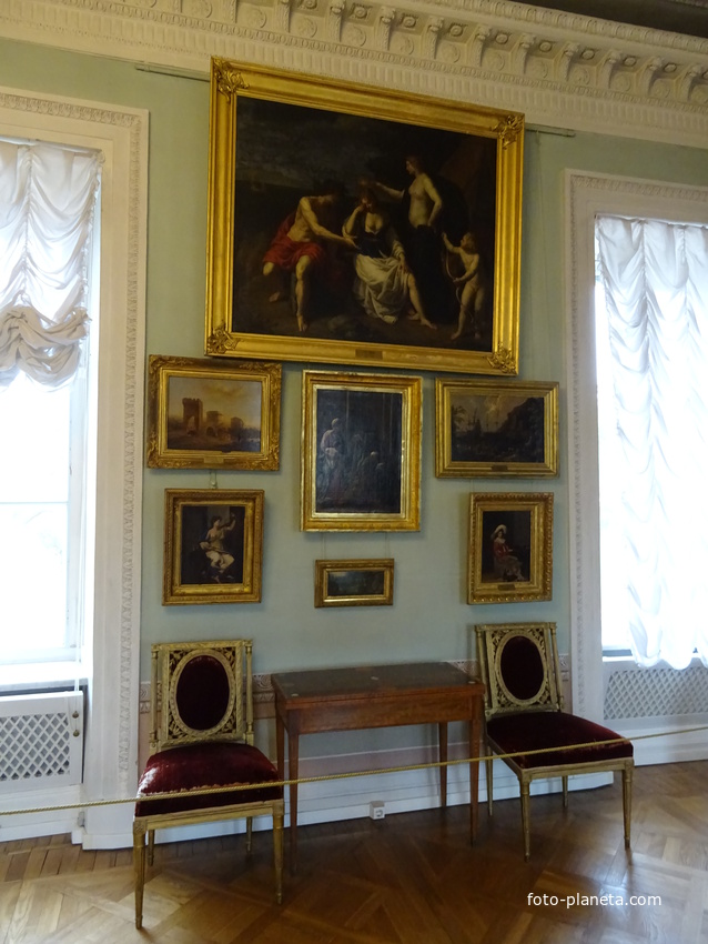 В залах Павловского дворца