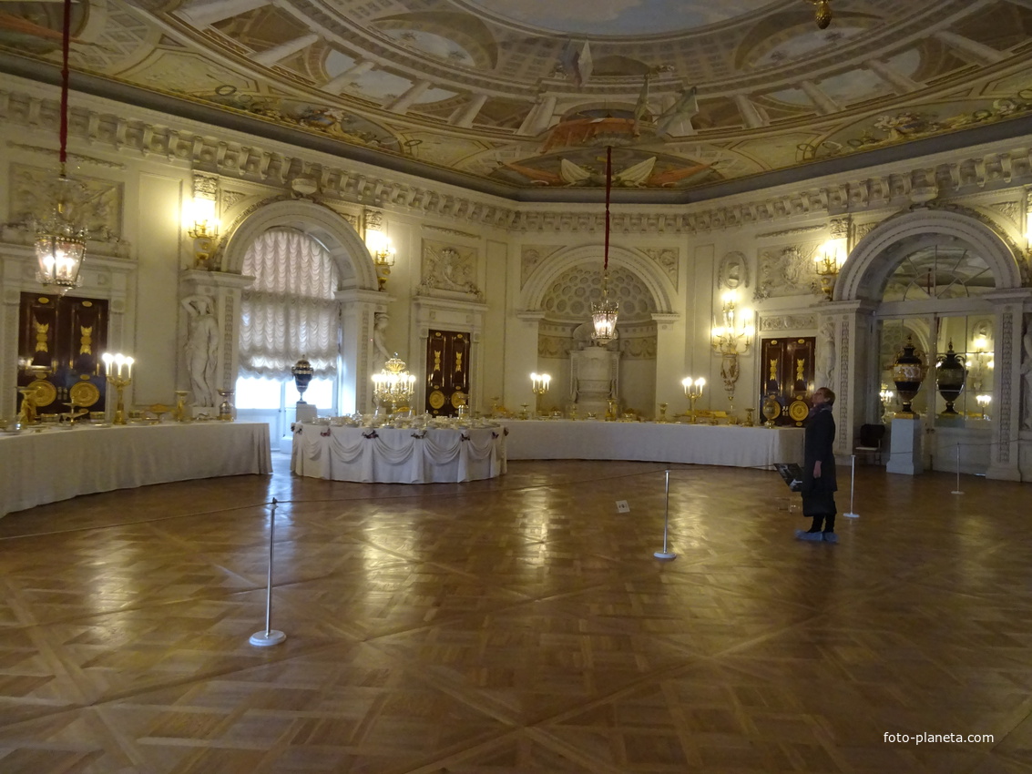 В залах Павловского дворца