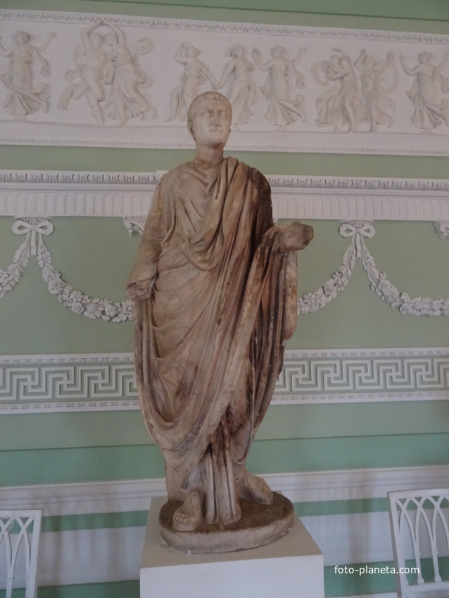 В залах Павловского дворца