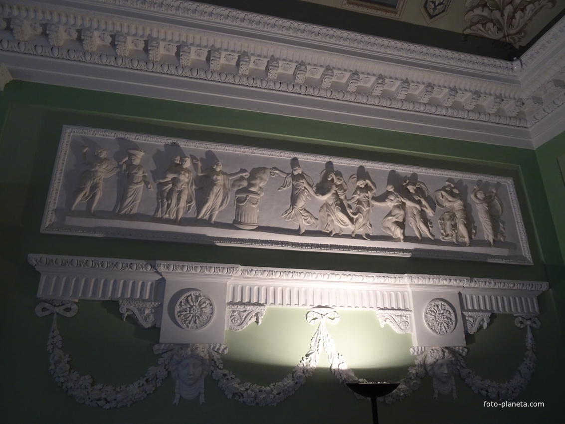 В залах Павловского дворца