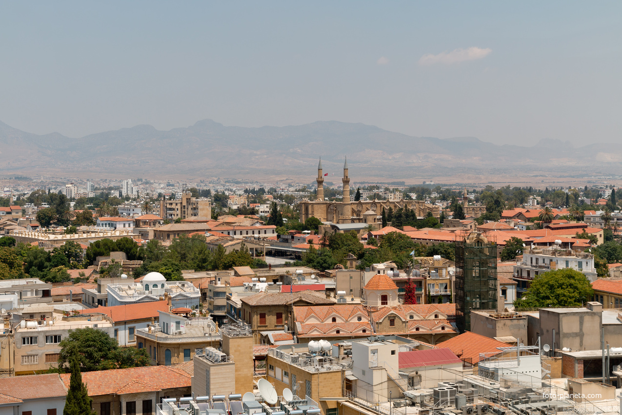 Никосия. Панорама.