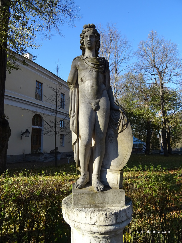 Скульптура Аполлона
