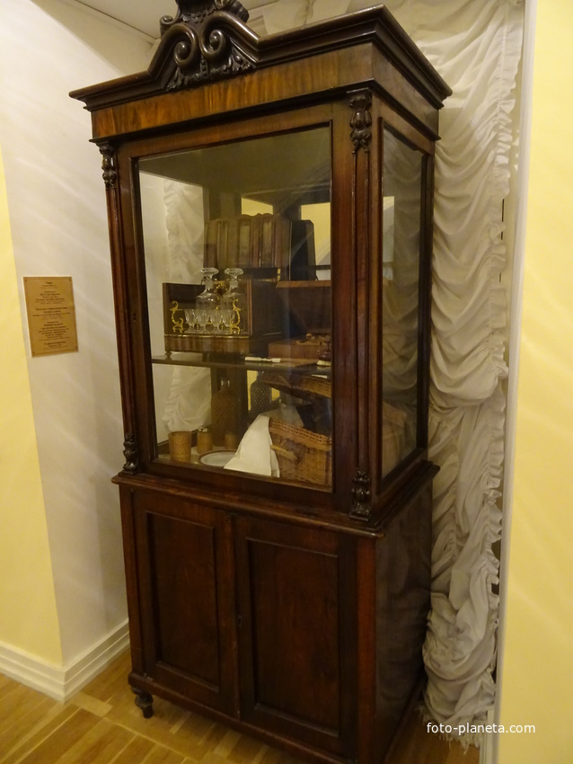 Павловский дворец. Выставка &quot;Мир женщины и её увлечений&quot;