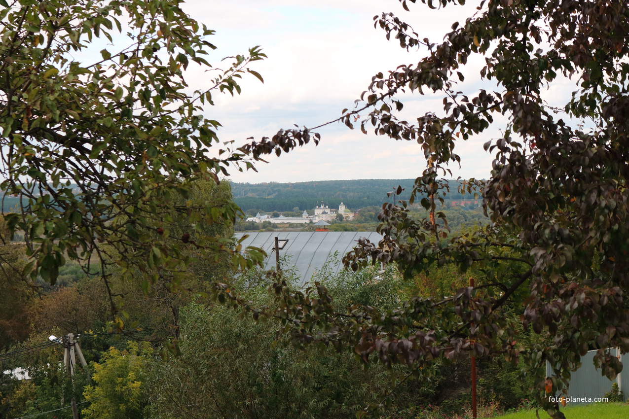 Кашира, вид на Белопесоцкиймонастырь