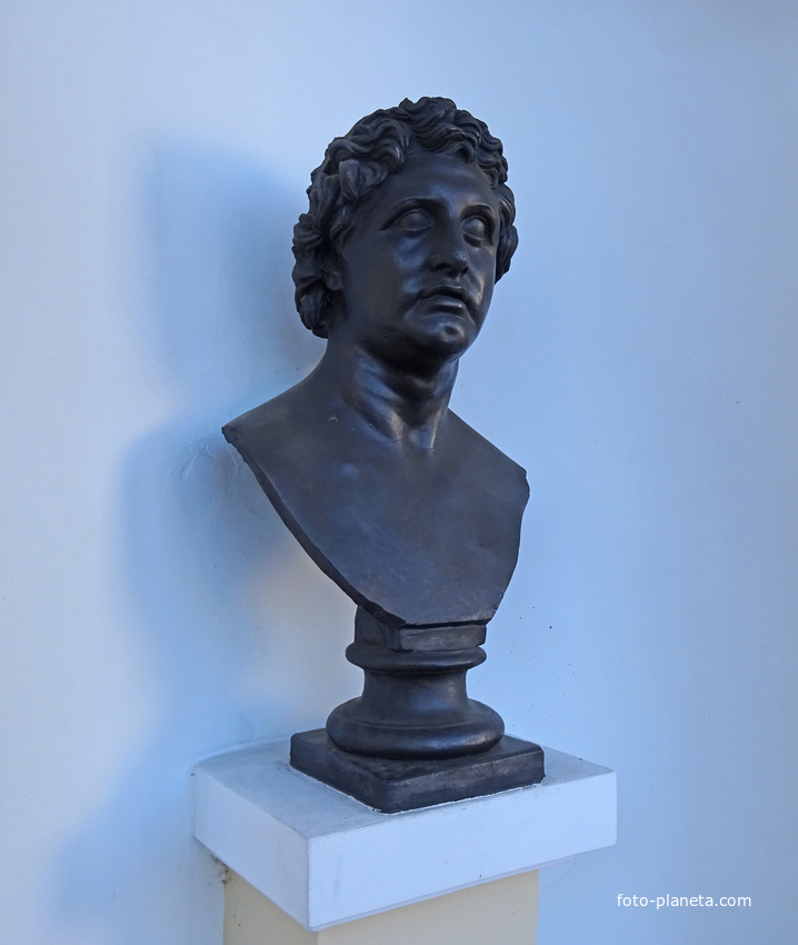 Павловский дворец. Скульптура