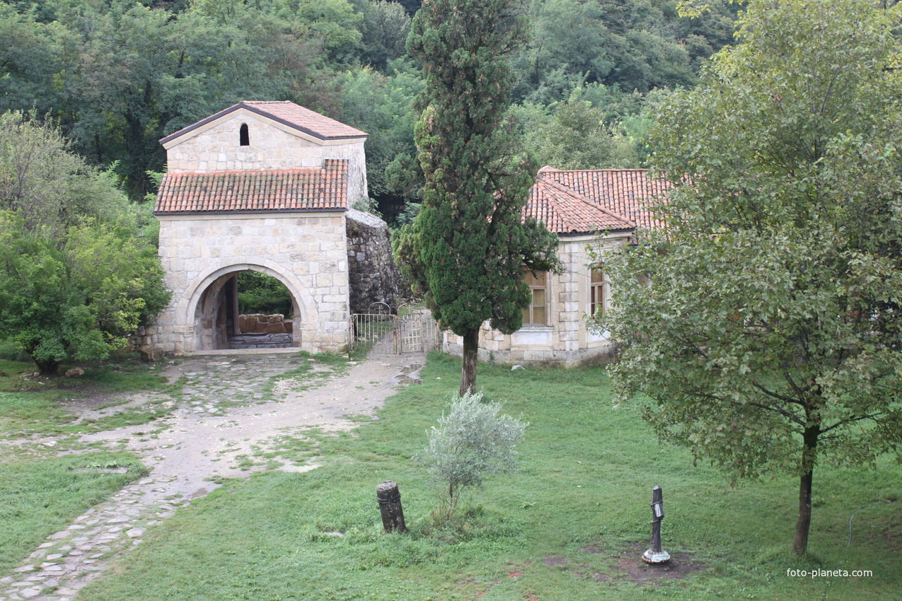 Гелати. Монастырь Гелати.