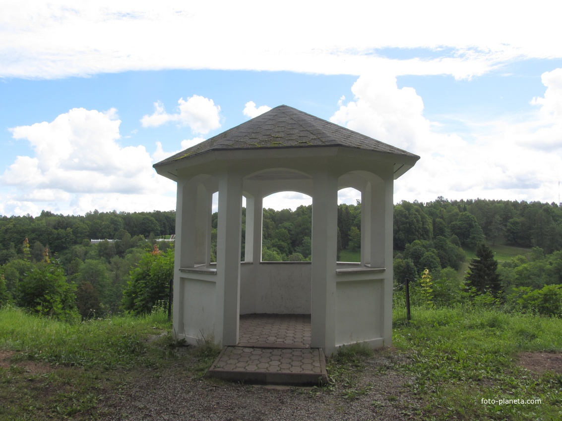 Тойла. Ору-парк. Павильон Знаменной горы