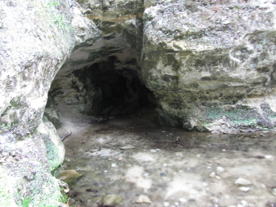 Тойла. Ору-парк. Грот Серебряный источник