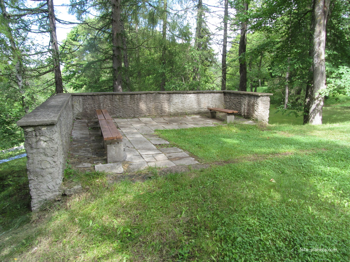 Тойла. Ору-парк. Территория дома-коменданта