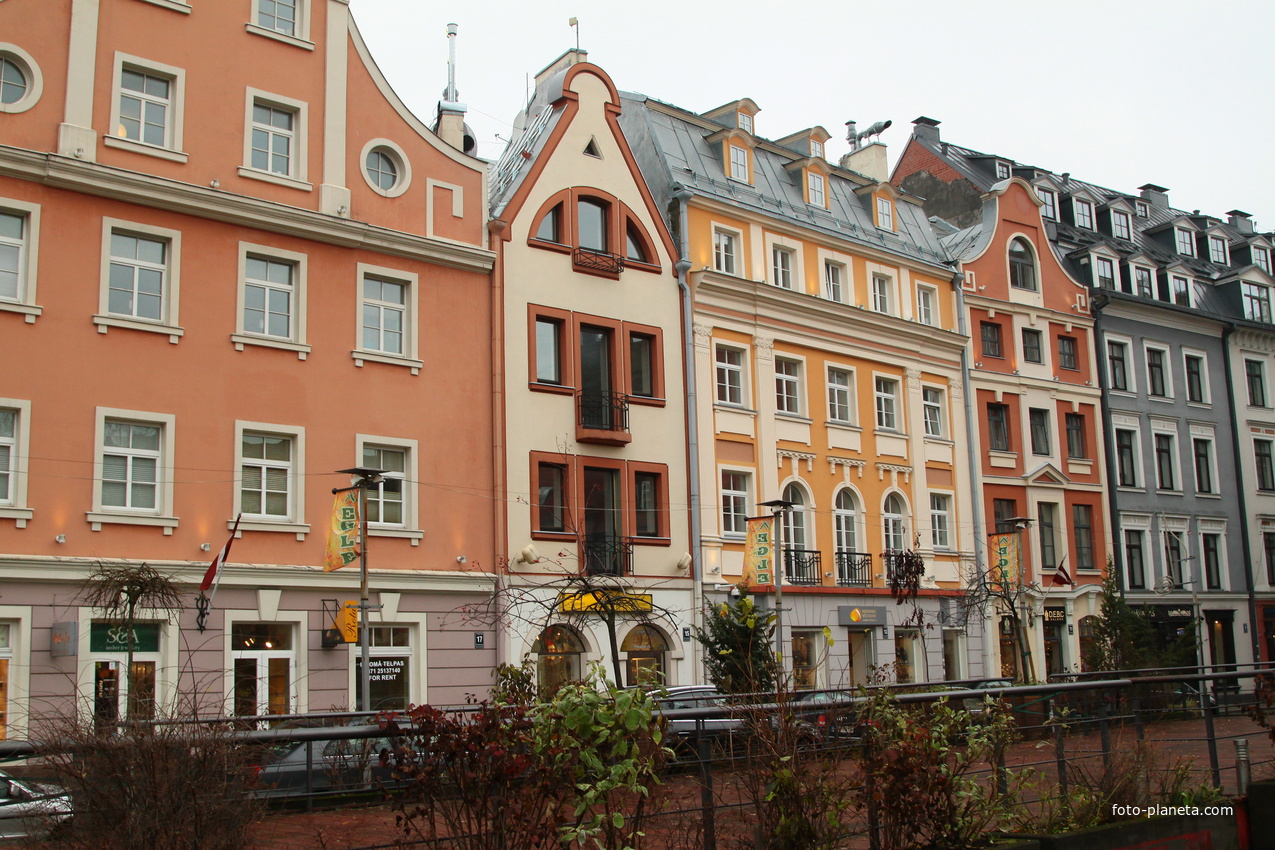 Площадь Ливу