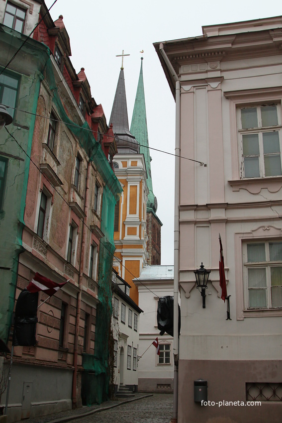 Площадь Пилс