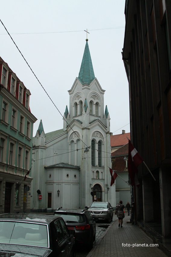 Храм Скорбящей Богоматери