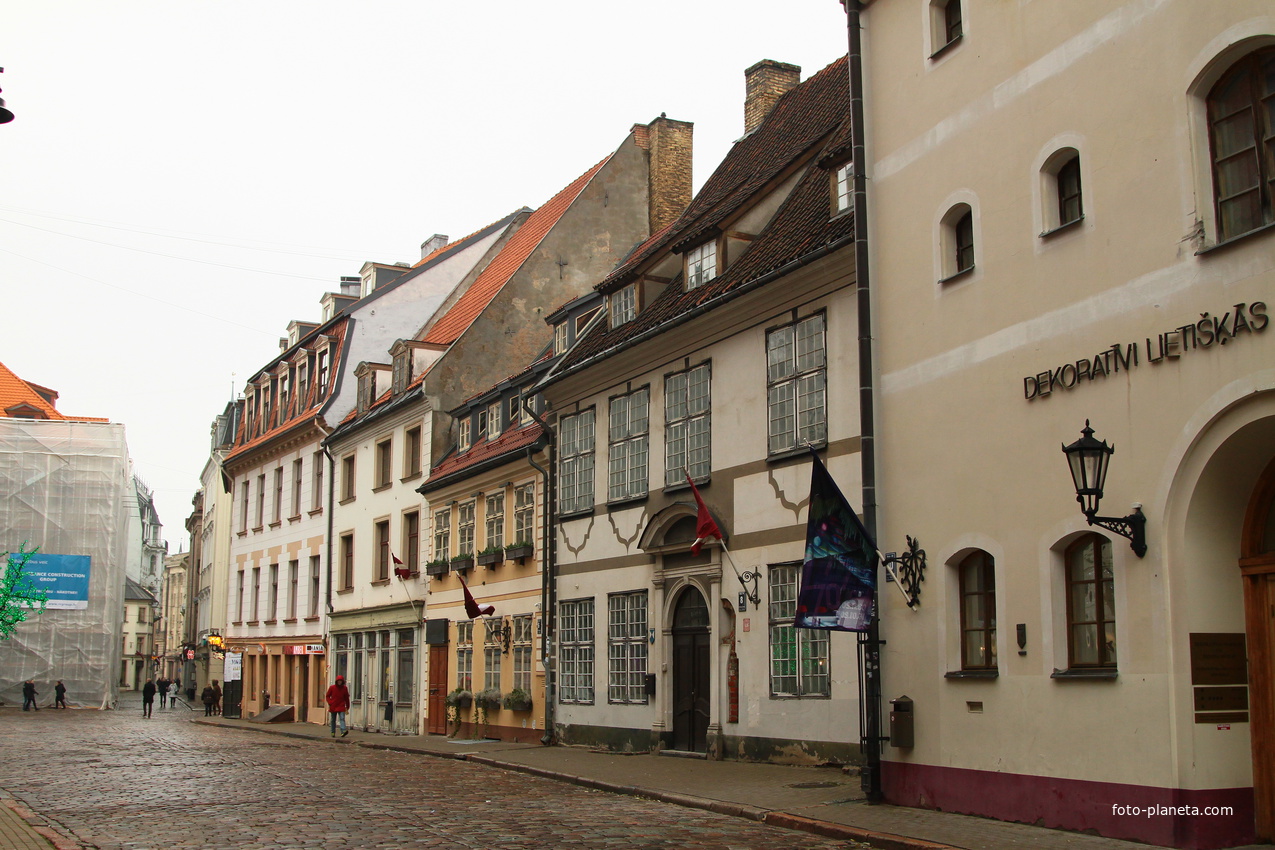 Улица Скарню