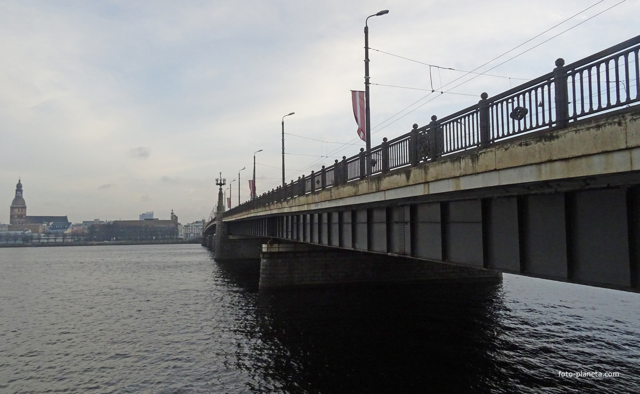 Каменный мост