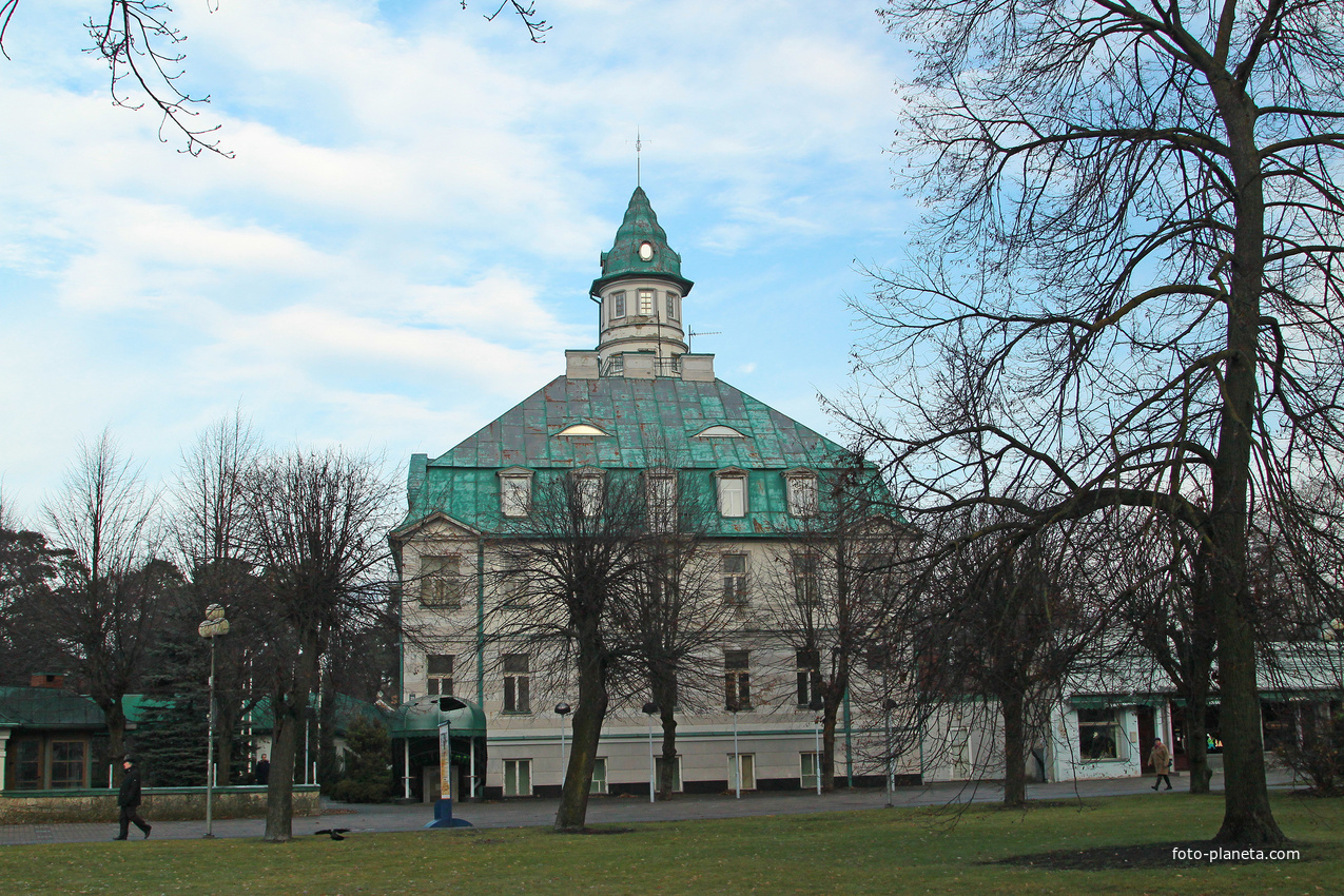 Улица Йомас