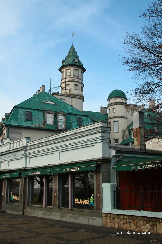 Улица Йомас