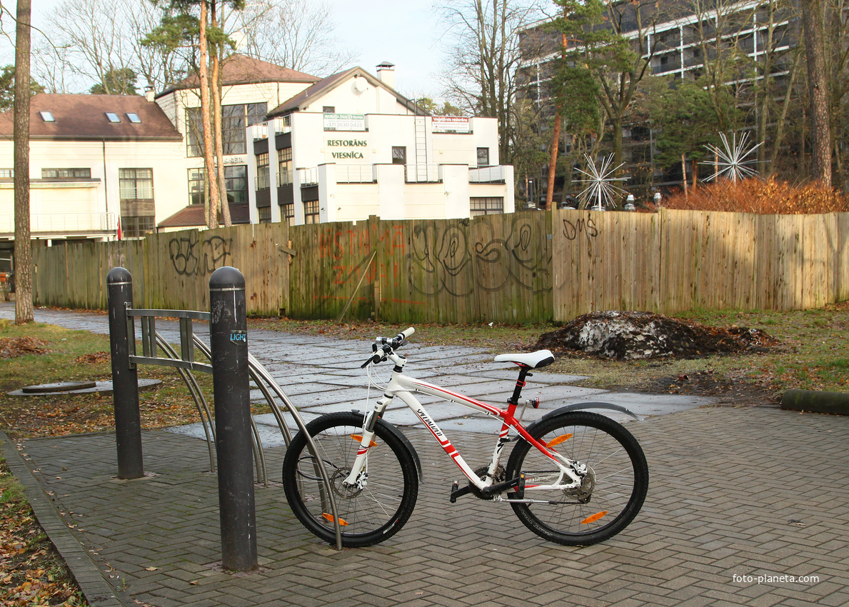 Улица Йомас