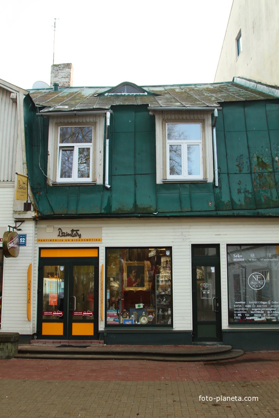 Улица Йомас